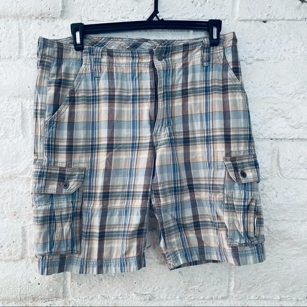 MENS LEVIS CARGO SHORTS Size 36 Multicolor Good Condition - Picture 2 of 10